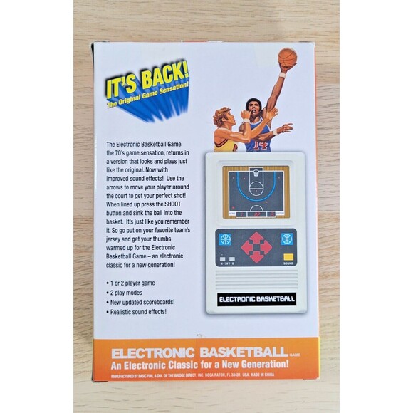 2016 Mattel Basic Fun Electronic Basketball Handheld Game Classic Retro NEW - Picture 2 of 3